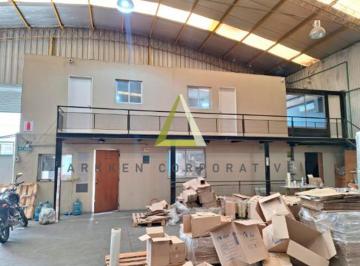 Bodega-Galpón · 1600m² · Galpón en Alquiler Moreno