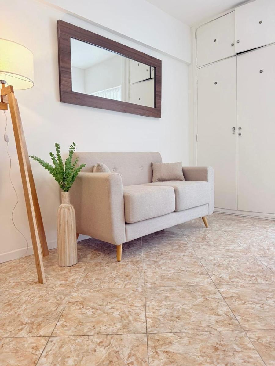 Depto 1 amb dividido, 25m² cubiertos con balcón — Centro
