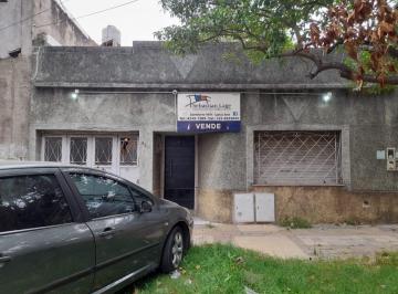 Casa de 5 ambientes, Lanús · ¡Excelente Barrio, Casa de 5 Amb. Cochera, Patio y Terraza a Reciclar!