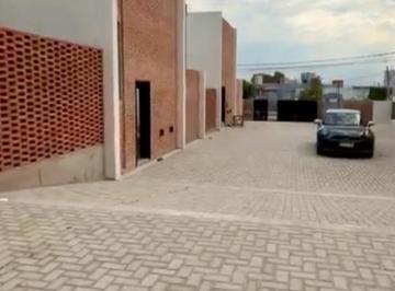 Departamento · 94ha · 2 Dormitorios · 1 Cochera · Estrenar Duplex Complejo Housing Cuesta Colorada Intercountry