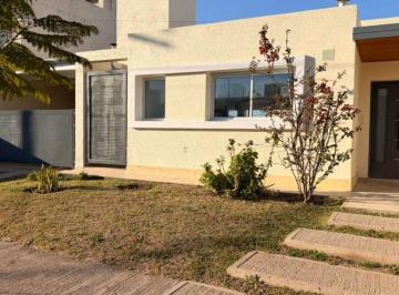 Casa de 4 ambientes, Córdoba · Casa en Venta - Barrio Cerrado Comarca de Allende - 3 Dorm 3 Baños