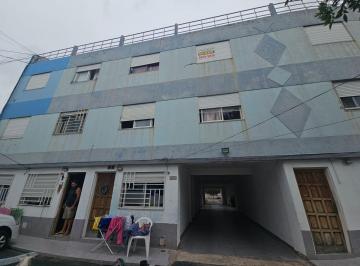 Departamento de 2 ambientes, Morón · En Alquiler o Venta - Departamento 2 Ambientes 1er Piso