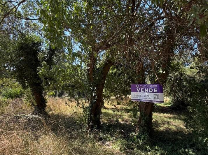 Terreno · 281m²