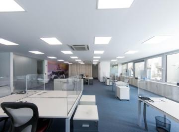 Oficina comercial · 452m² · 2 Cocheras · Oficina en San Nicolás