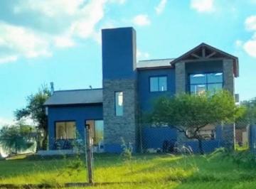 Casa de 4 ambientes, Río Ceballos · Casa en Bela Vista de 2 Dorm.