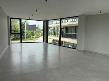 Oficina comercial · 49m² · 6 Cocheras · Consultorio/oficina en Alquiler Boulevard Plaza