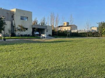 Terreno · 902m² · Terreno en Venta Country del Pilar