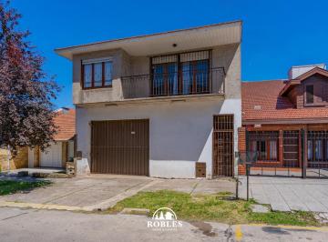 Bodega-Galpón · 400m² · 4 Ambientes · Deposito con Vivienda en Planta Alta, en Zona Puerto
