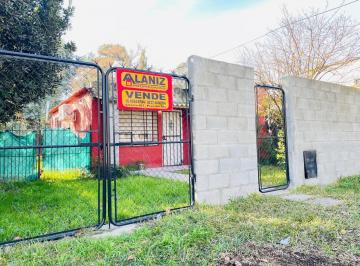 Casa · 50m² · 2 Dormitorios · Vendo Casa en Paso del Rey Sobre Amplio Lote