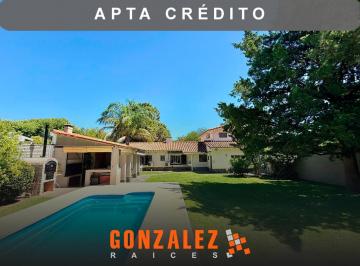 Casa · 252m² · 5 Ambientes · 4 Cocheras · Casa en Ciudad Evita - 1ra 3ra