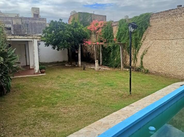 Casa · 148m² · 5 Ambientes · 1 Cochera