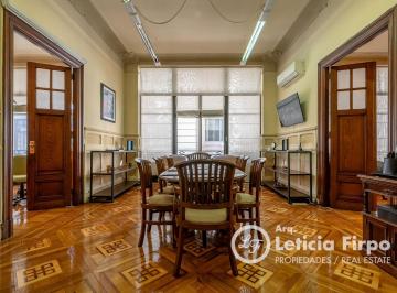 Oficina comercial · 140m² · 3 Ambientes · Impecable Oficina Integramente Reciclada, Excelente Ubicación.