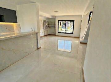 Casa · 95m² · 5 Ambientes · 2 Cocheras · Venta Duplex 3 Dorm. Cochera Doble, Docta Boulevard, Pozo