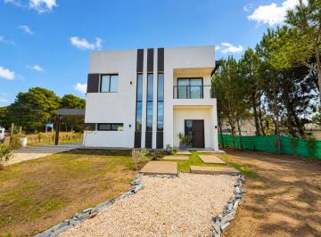 Casa de 4 ambientes, Pinamar · Casa 4 Ambientes a Estrenar, Pinamar Chapearouge y Sílfides Náyades