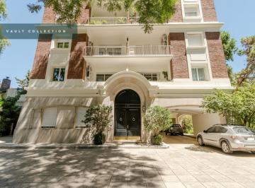 Departamento · 211m² · 4 Ambientes · 2 Cocheras · Departamento en Venta con Vista Al Río, Dos Cocheras y Baulera Doble en El Edificio Lanusse.