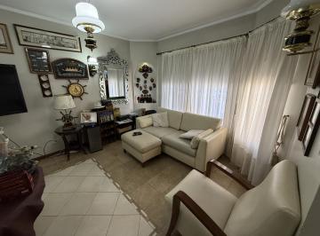 Casa · 697m² · 4 Ambientes · 1 Cochera · Casa en Wilde