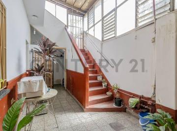 Casa · 98m² · 4 Ambientes · Venta PH Tipo Casa 4 Amb Apto Crédito en Villa Libertad. Evalua Permuta