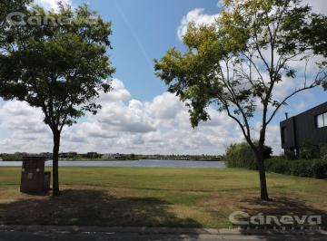 Terreno · 1085m² · Espectacular Lote en Marinas, Puertos del Lago