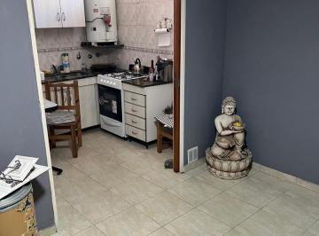 PH · 65m² · 4 Ambientes · PH 1° Piso por Escalera Solo Para Profesional. en Lanús Este