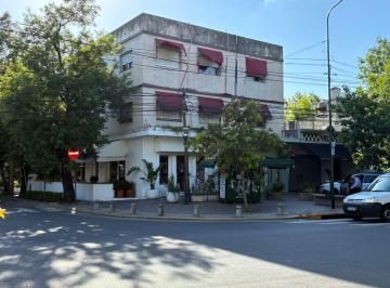 Local comercial , San Isidro · Locales con Viviendas Venta en Block