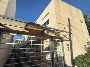 Casa de 4 ambientes, Bahía Blanca · Duplex en Venta
