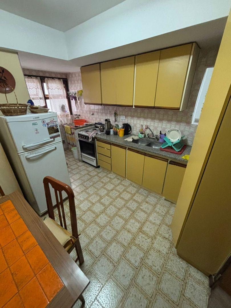 Depto 3 amb, 87m² al contrafrente con calefacción — La Perla