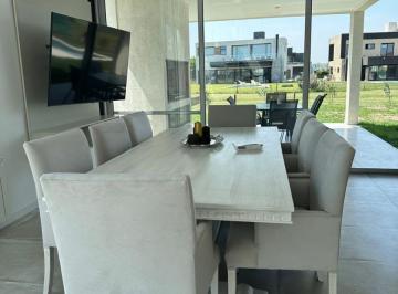 Casa de 6 ambientes, Ezeiza · Casa en Venta en Barrio Privado Terralagos Canning