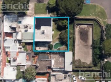 Terreno · 200m² · 7 Ambientes · 1 Cochera · Venta Terreno Excepcional 400 m² en Abasto