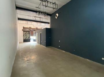 Local comercial , Colegiales · Excelente Local Sobre Alvarez Thomas y Forest