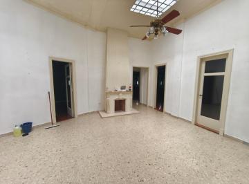 Oficina comercial · 150m² · Alquiler Oficina en Villa Devoto.