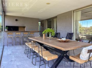 Casa · 450m² · 7 Ambientes · 9 Cocheras · Casa en Venta en Albanueva