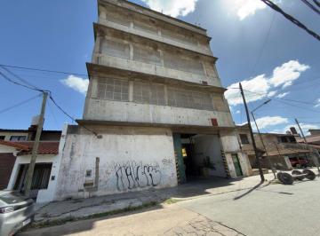 Bodega-Galpón , General San Martín · Galpón de 3000 m² en Venta y Alquiler en Villa Lynch