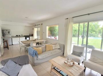 Casa · 124m² · 5 Ambientes · 2 Cocheras · Casas de San Patricio | Venta | Muy Linda Casa de 5 Ambientes, con Pileta y Gran Cerco Verde