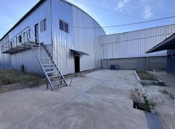 Bodega-Galpón · 2100m² · 3 Ambientes · 10 Cocheras · Alquiler de Nave Industrial 3.300 m² en Hurlingham