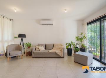 Casa · 130m² · 6 Ambientes · 1 Cochera · Gran Dúplex en Venta | 3 Hab - 2 Baños - Patio | Alto Verde