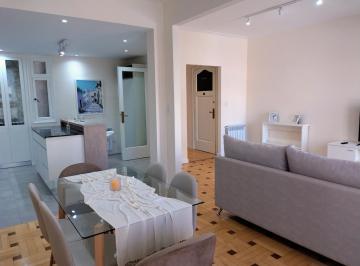 Departamento · 90m² · 4 Ambientes · Semipiso en Ubicación Privilegiada Reciclado a Nuevo!