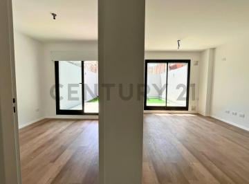 Departamento · 41m² · 2 Ambientes · Venta Departamento de 1 Dormitorio con Patio Exclusivo | Centro, Rosario