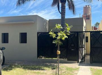 Casa de 4 ambientes, Lomas de Zamora · Casa Refaccionada a Nuevo a Estrenar, Contado y Cuotas