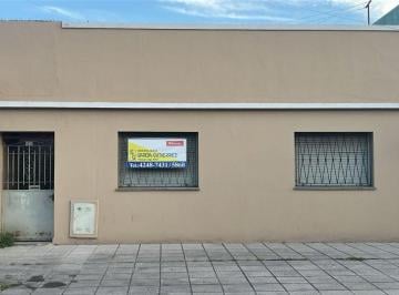Casa de 4 ambientes, Lanús · Casa en Muy Buen Estado, 4 Amb. con Fdo Libre