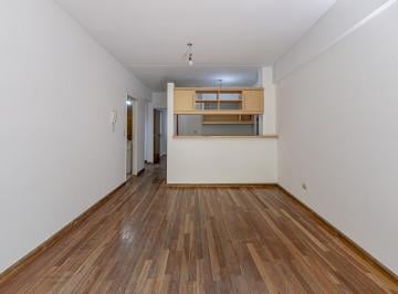 Departamento de 2 ambientes, Barrio Norte · 2 Ambientes con Balcón Al Frente | Apto Crédito | Bajas Expensas en Recoleta