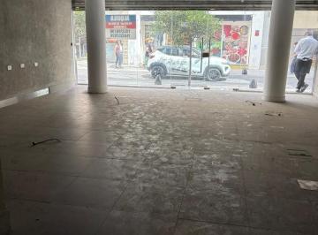 Local comercial · 553m² · 1 Ambiente · 2 Cocheras · Local en Microcentro