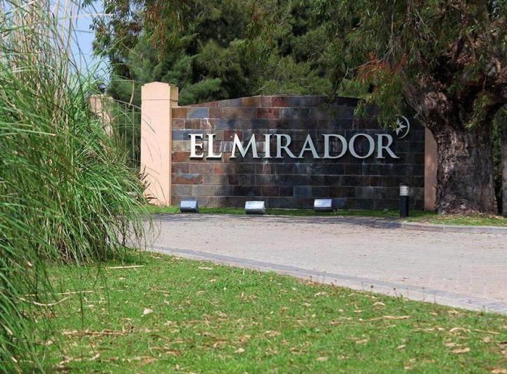Terreno · 1800m²