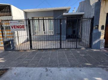 Casa de 7 ambientes, Godoy Cruz · Oportunidad de Inversion a m de Calle San Martin