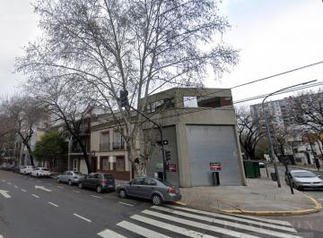 Oficina comercial · 131m² · 3 Ambientes · Local Flores Sobre Av Avellaneda - Comercial de 130 m en Ochava - Floresta - Alquiler