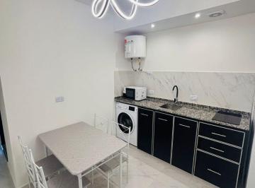 Departamento de 2 ambientes, Barrio Norte · 2 Ambientes Amoblado en Barrio Norte Renovado Luminoso con Lavarropa