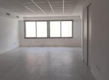 Oficina comercial · 68m² · 2 Ambientes · 1 Cochera · Oficina en Centro