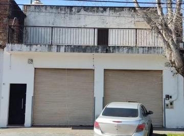 PH de 3 ambientes, Lomas de Zamora · Local en P. B. con Depto de 2 Amb en P. A.