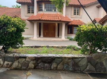 Casa de 12 ambientes, Ciudad de Mendoza · Casa Chalet Categoria Dalvian