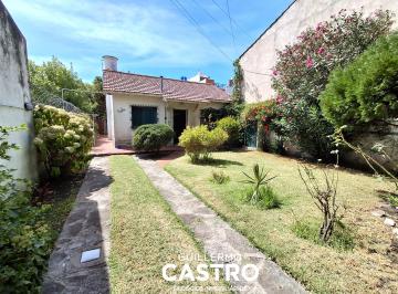 Casa de 3 ambientes, Mar del Plata · Casa 3 Ambientes Sobre Lote de 407 m² con Gran Parque y Potencial de Ampliación.