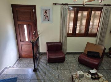 Casa de 3 ambientes, Avellaneda · Alquiler Casa 3 Ambientes con Garage